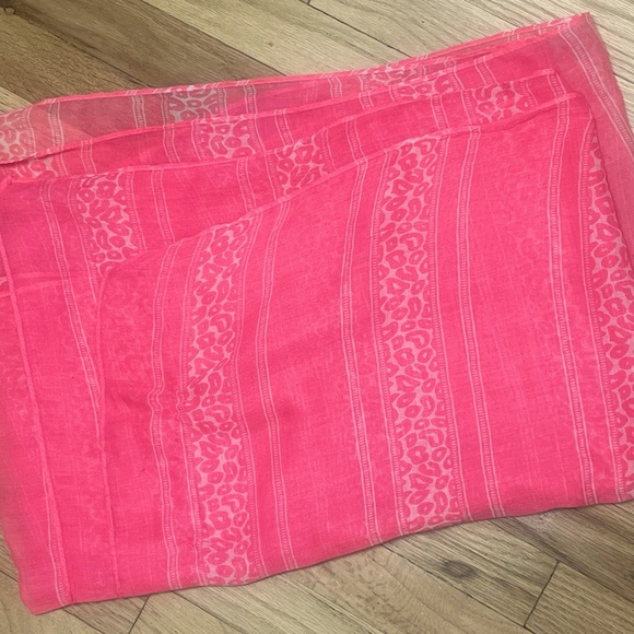 Scarf - Picture 1 of 1